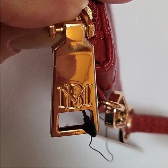 Badgley Mischka quilted cloth NWT - Picture 10 of 10